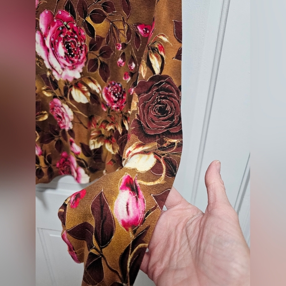 Floral Brown and Pink Women's Top - Picture 6 of 8
